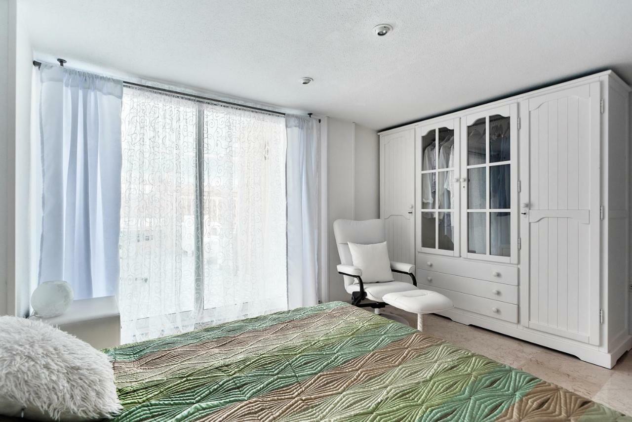Lenas Apartments Radio Murcia Torrevieja Kültér fotó