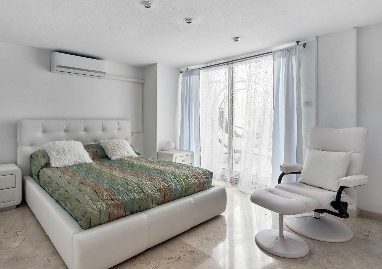 Lenas Apartments Radio Murcia Torrevieja Kültér fotó